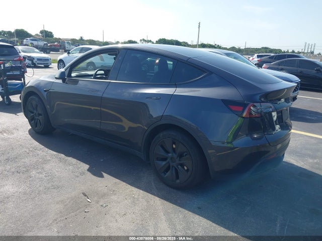 7SAYGAEE8RF114614 Tesla Model Y