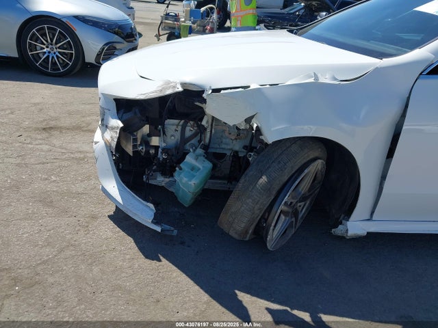 W1K5J4GB0NN248783 Mercedes-Benz m260