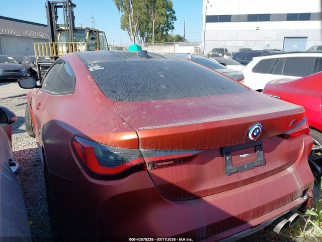 2023 BMW M4 WBS33AZ00PCL82612 Photo 2