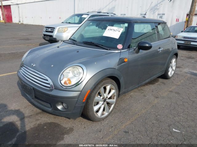 2010 MINI COOPER WMWMF3C57ATZ27809 Photo 1