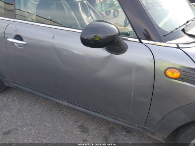 2010 MINI COOPER WMWMF3C57ATZ27809 Photo 5