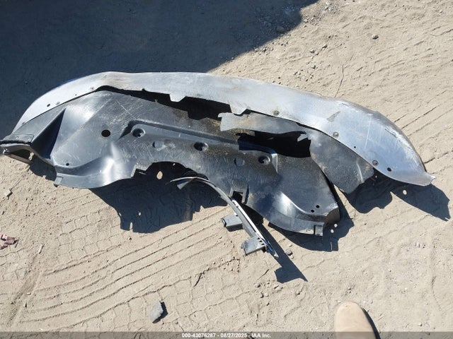 43076287 :رقم المزاد ، 3TYLB5JN2RT004225 vin ، 2024 Toyota Tacoma Sr5 4wd مزاد بيع
