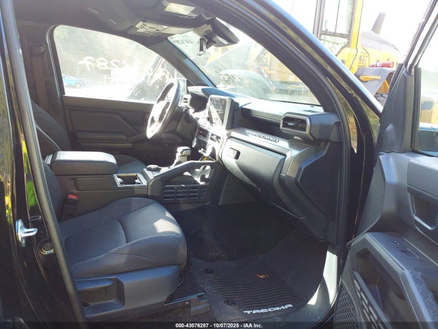43076287 :رقم المزاد ، 3TYLB5JN2RT004225 vin ، 2024 Toyota Tacoma Sr5 4wd مزاد بيع