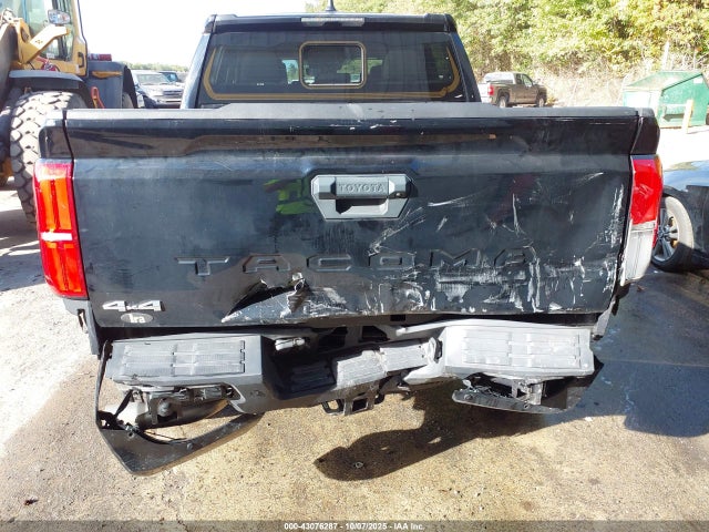 43076287 :رقم المزاد ، 3TYLB5JN2RT004225 vin ، 2024 Toyota Tacoma Sr5 4wd مزاد بيع