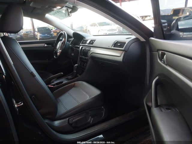 1VWBV7A35FC081299 Volkswagen Passat