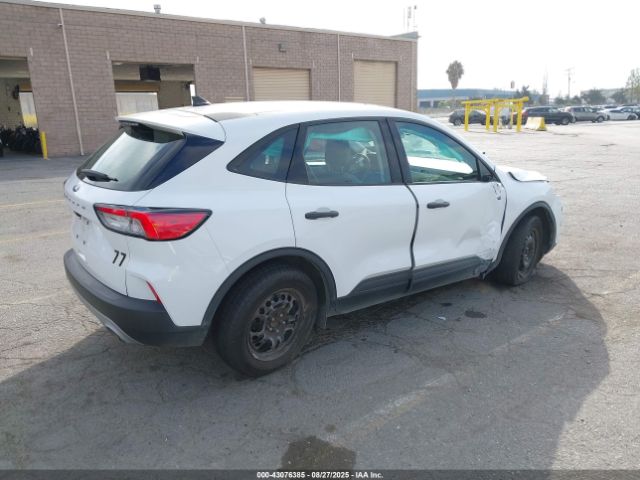 2022 FORD ESCAPE 1FMCU0F68NUA82942 Photo 3