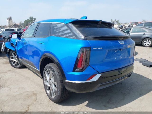 2025 CADILLAC OPTIQ 3GYK3BMR3SS236815 Photo 2