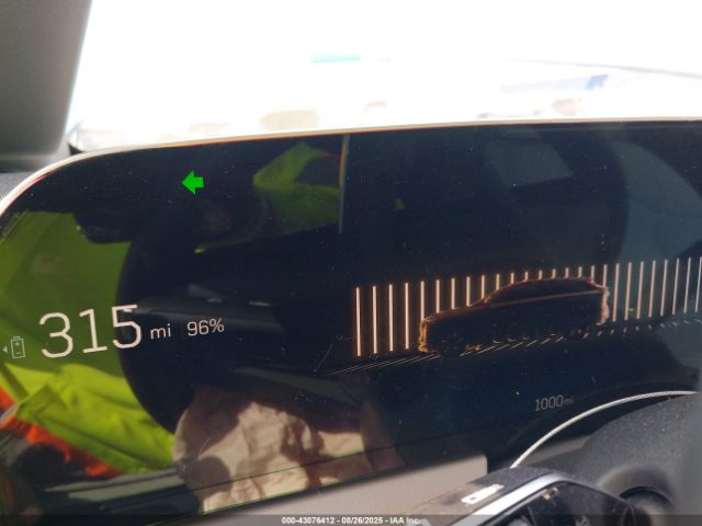 2025 CADILLAC OPTIQ 3GYK3BMR3SS236815 Photo 6