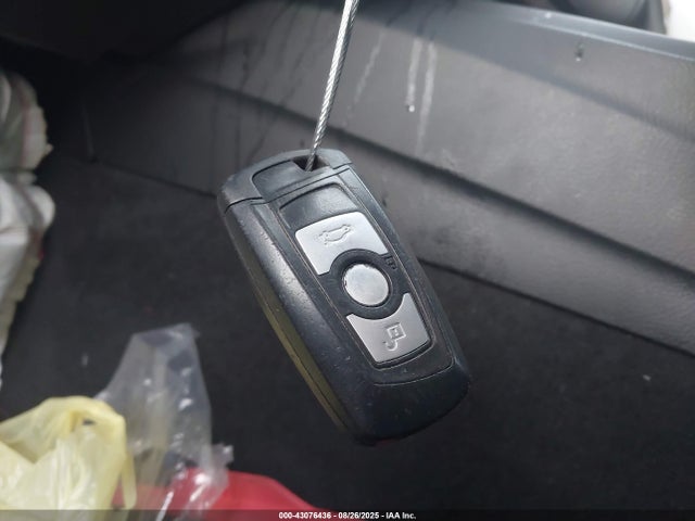 WBA3C3G54FNS75483 BMW 320i