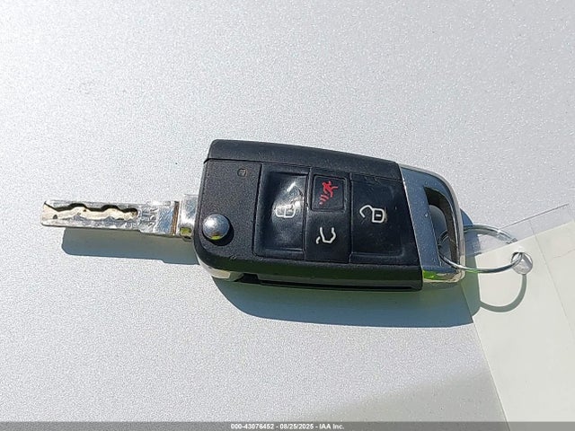 3VW5T7AUXGM011194 Volkswagen 2016