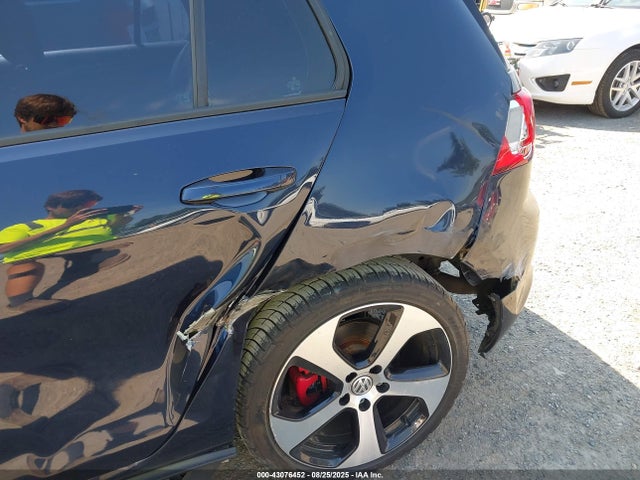 3VW5T7AUXGM011194 Volkswagen 2016