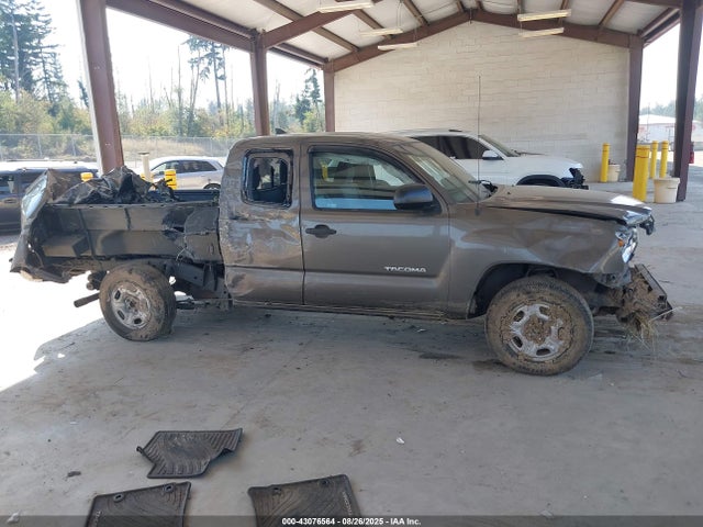 Toyota 2tr-fe 2015 5TFTX4CN3FX058787 Image 12