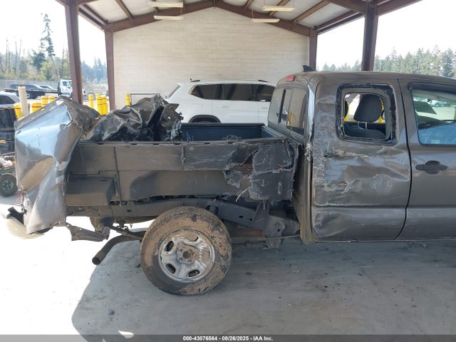 Toyota 2tr-fe 2015 5TFTX4CN3FX058787 Image 6