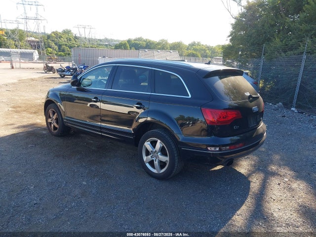 2015 AUDI Q7 WA1LGAFE7FD025572 Photo 2