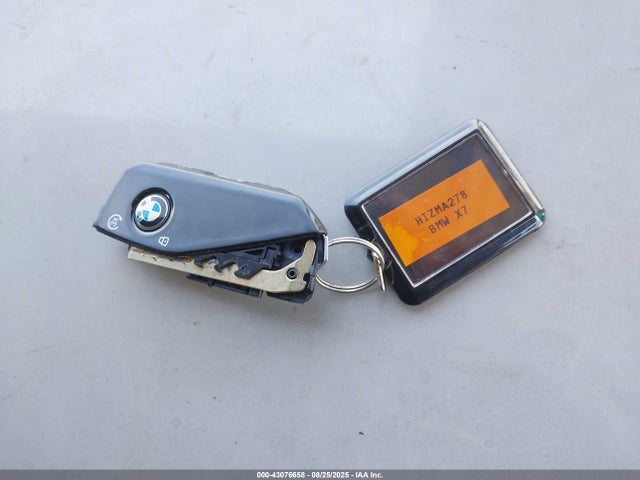 5UX23EM01S9W23132 BMW X7