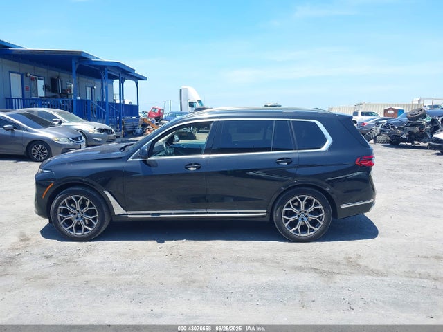 5UX23EM01S9W23132 BMW X7