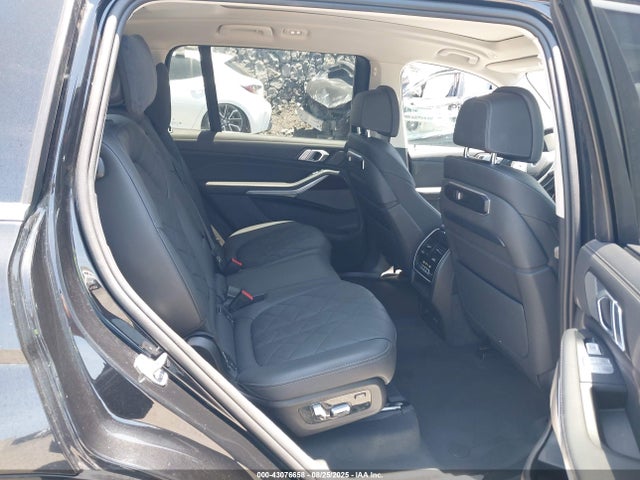 5UX23EM01S9W23132 BMW X7