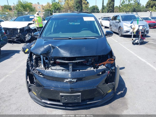 1G1FX6S09N4104694 Chevrolet 2022