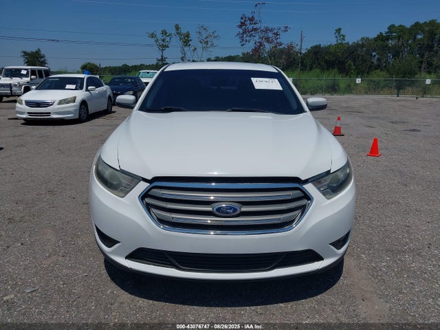 2014 Ford Taurus Sel მანქანა იყიდება აუქციონზე, vin: 1FAHP2E83EG173573, აუქციონის ნომერი: 43076747