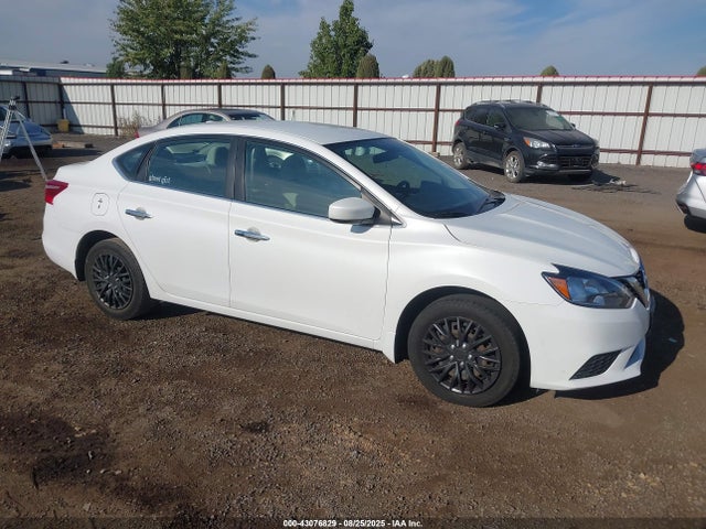 Nissan Sentra 2016 3N1AB7AP3GL671584 Image 1