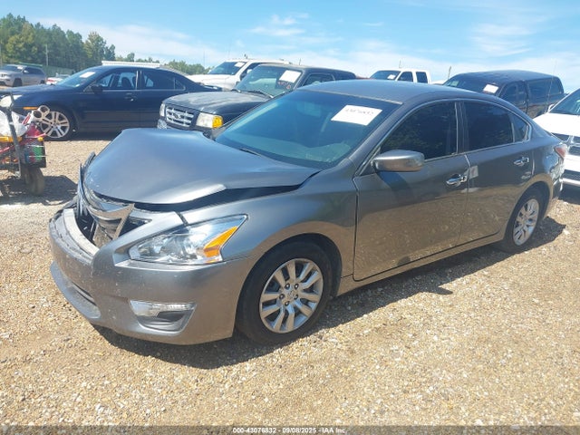 Nissan Altima 2015 1N4AL3AP0FC457946 Image 2