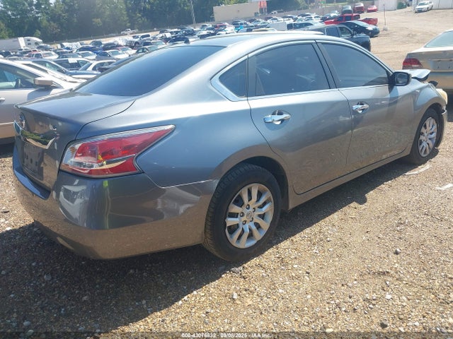 Nissan Altima 2015 1N4AL3AP0FC457946 Image 4