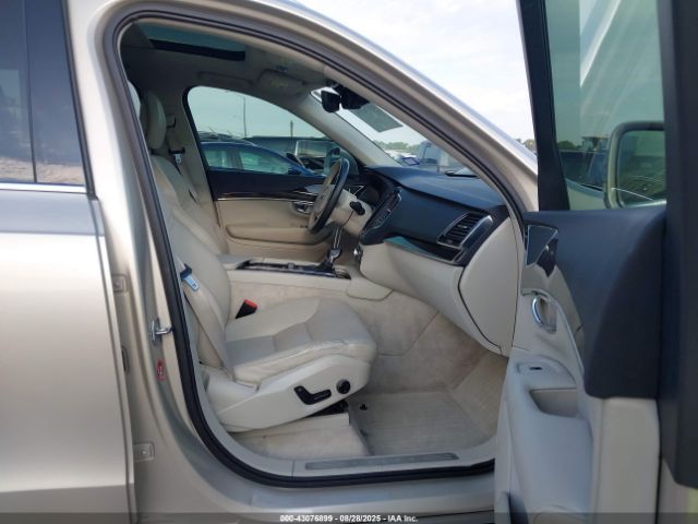 2016 VOLVO XC90 YV4A22PK4G1020383 Photo 4