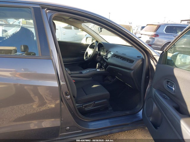2017 Honda Hr-v Lx მანქანა იყიდება აუქციონზე, vin: 3CZRU5H31HG705091, აუქციონის ნომერი: 43076982