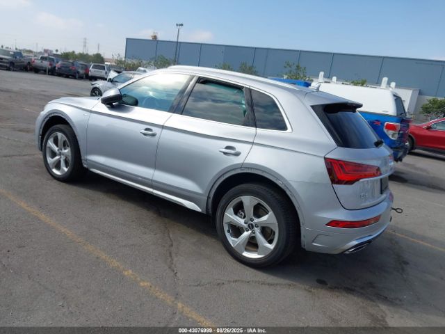2022 AUDI Q5 WA1EAAFY3N2134089 Photo 2