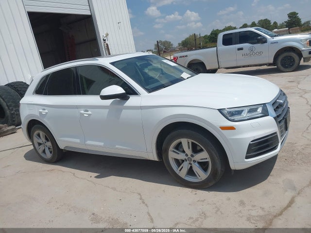 WA1BNAFY5J2214415 Audi Q5