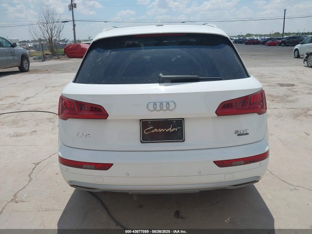 WA1BNAFY5J2214415 Audi Q5