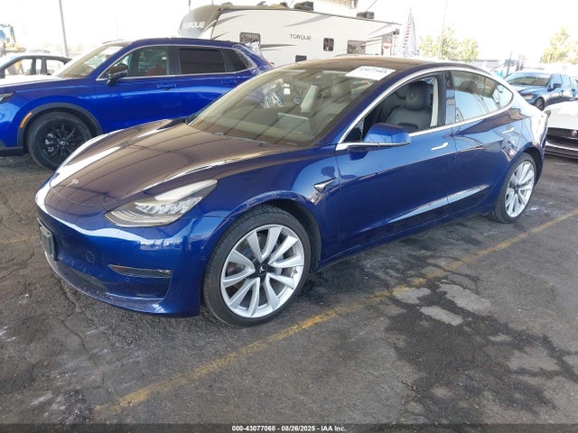 2018 TESLA MODEL 3 5YJ3E1EA8JF076512 Photo 1
