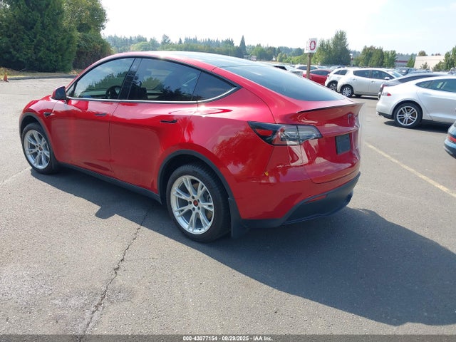 2020 TESLA MODEL Y 5YJYGDEE7LF030371 Photo 2