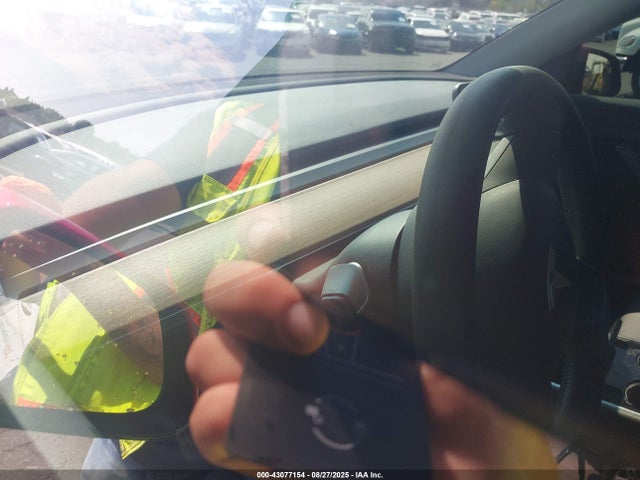 2020 TESLA MODEL Y 5YJYGDEE7LF030371 Photo 6