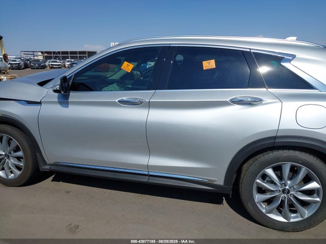 3PCAJ5M1XKF137114 Infiniti QX50