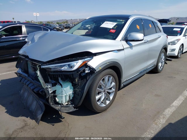 3PCAJ5M1XKF137114 Infiniti QX50