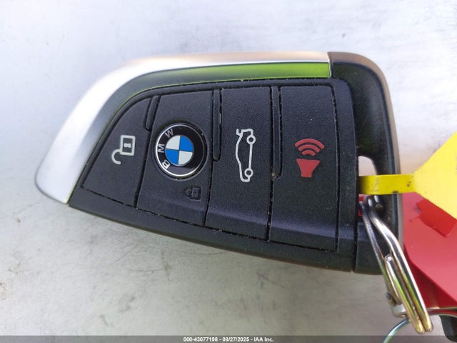 WBXHT3C34GP885261 BMW 2016