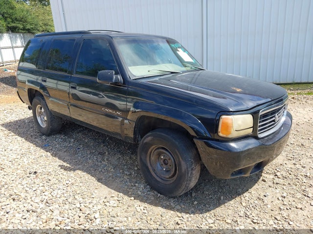 2000 CADILLAC ESCALADE 1GYEK63R5YR208597 Photo 0