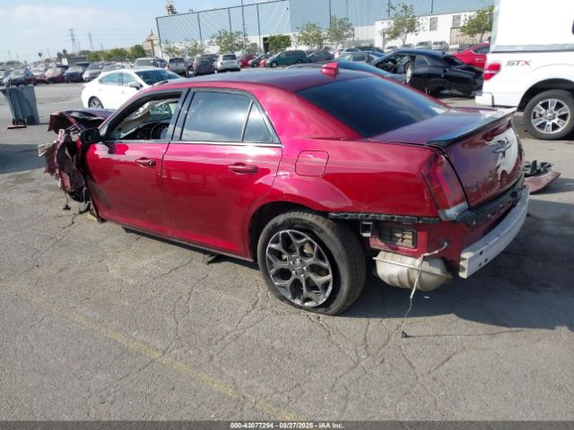 2021 CHRYSLER 300 2C3CCARG2MH657768 Photo 2