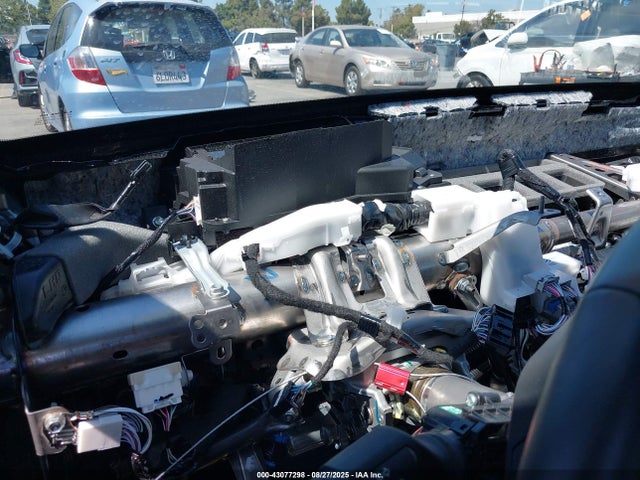 58ADA1C14SU055723 Lexus a25a-fxs