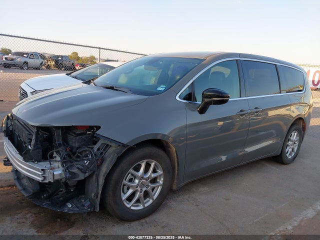 Chrysler Pacifica 2025 2C4RC1BG8SR541191 Image 14