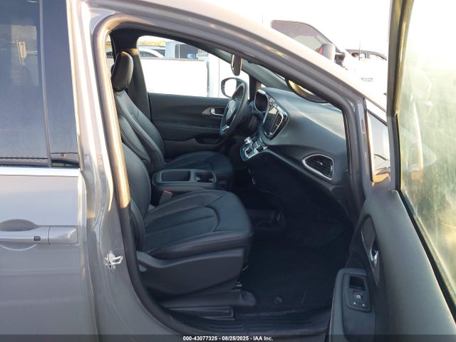 Chrysler Pacifica 2025 2C4RC1BG8SR541191 Image 5