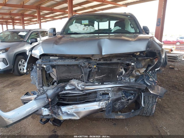 1N6BA1F40JN532341 Nissan 2018