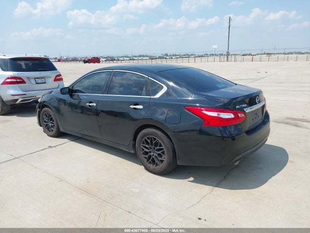 1N4AL3AP6HC181453 Nissan 2017