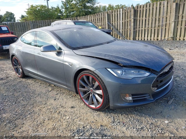 2013 TESLA MODEL S 5YJSA1CP6DFP05588 Photo 0
