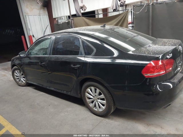Volkswagen Passat 1.8t Wolfsburg Edition 2014 1VWAT7A37EC092000 Image 14