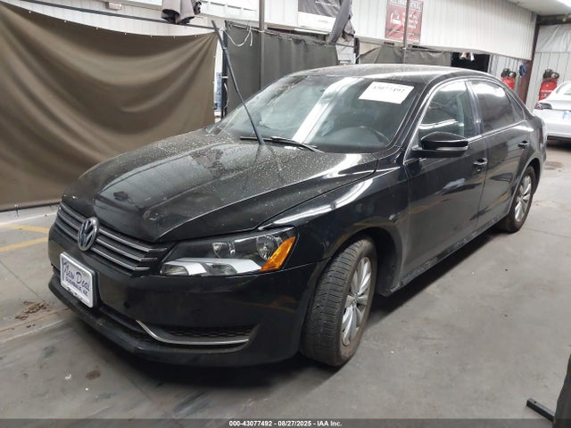 Volkswagen Passat 1.8t Wolfsburg Edition 2014 1VWAT7A37EC092000 Image 2