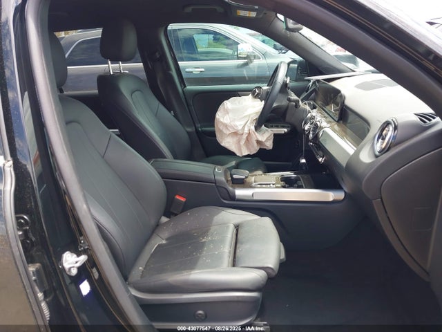 W1N4M4GBXPW278926 Mercedes-Benz m260