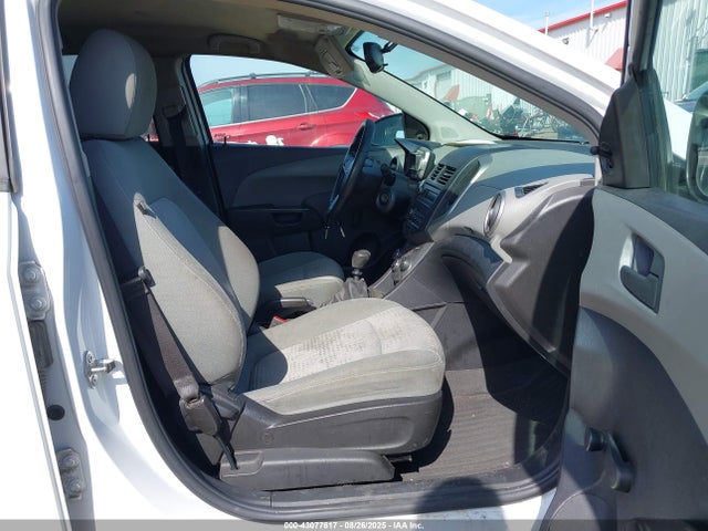 1G1JB6SH2F4164123 Chevrolet luw