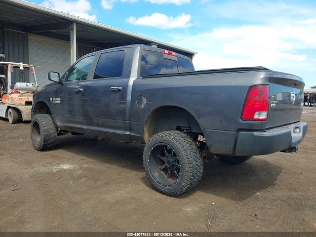 2014 RAM 1500 1C6RR7LGXES319472 Photo 2